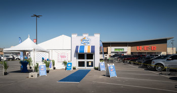 White Castle and H-E-B host first-ever pop-up White Castle restaurant in San Antonio, TX, for Valentine's Day