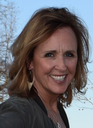 Close Up Television Welcomes Coach, Energy Healer and Author Kelly Kimberlin