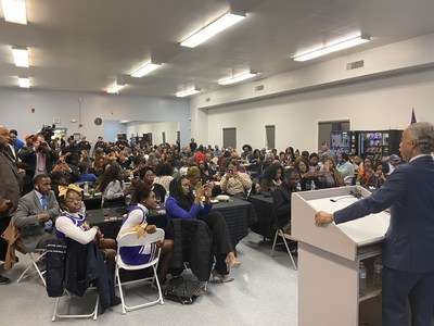 Reverend Al Sharpton addresses a crowd of over 200 at Wilmington, Delaware's Kingswood Community Center.