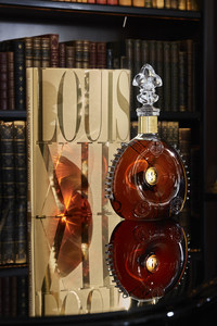 Louis XIII Cognac's Thesaurus by Chenoune, Farid