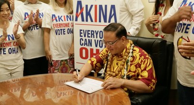 Keli'i Akina signs his nomination papers for re-election as Trustee At-Large for the Office of Hawaiian Affairs.