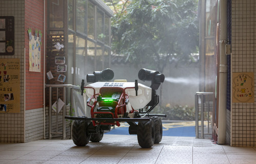 XAG's Gound Robot R80 Conducts Disinfectant Spraying