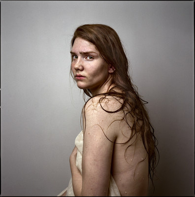 Olivia Johnston, Susanna (Katelin), 2013, pigment ink print on cotton rag paper, 41 x 51 cm (Groupe CNW/Scotiabank)