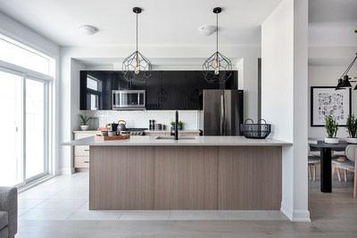 The kitchen in the Monterey Executive Townhome (CNW Group/Minto Communities)