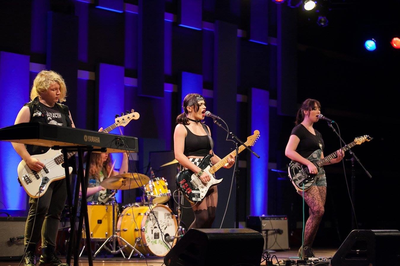 Unable to view the image, Please provide a valid URL.