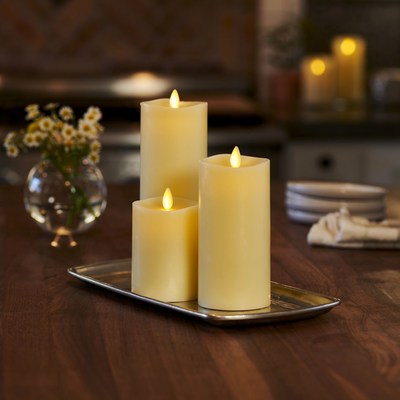 L&L Candle produces hand-crafted flameless candles using premium paraffin wax and Moving Flame technology.