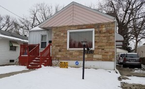 Local Michigan Real Estate Investors Offer a Way Out for Struggling Homeowners