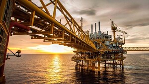 CRU: Saudi-Russia Price War Begins as Oil Crashes 30%