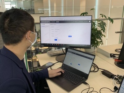 Ping An Smart Healthcare team operating the COVID-19 smart audio screening system. Ping An Smart Healthcare team operating the COVID-19 smart audio screening system.