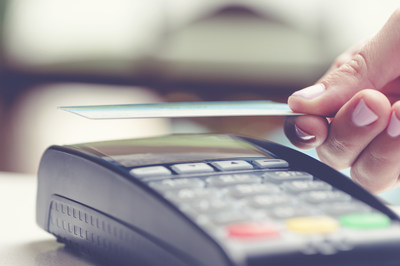 Mastercard permet des paiements sans contact plus levs au Canada, afin d'offrir aux consommateurs un moyen de paiement sans contact plus scuritaire. (Groupe CNW/Mastercard)