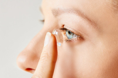 The Contact Lens Institute is sharing new guidance by the U.S. Centers for Disease Control and Prevention (CDC) regarding contact lens wear and care amid the COVID-19 pandemic. The clear direction, posted to the CDC’s Coronavirus Disease 2019 website, supports continued contact lens wear for people who are healthy and practice safe hygiene habits.