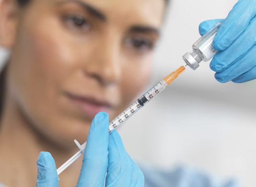 A Merck está fazendo parceria com o Jenner Institute nos esforços deste para desenvolver uma vacina segura e eficaz contra a Covid-19