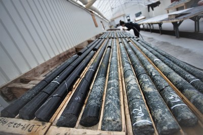 VanadiumCorp reports 87.3 m grading 0.64% V2O5 and 53.37% Fe2O3 at Lac Doré, Québec − Additional Davis Tube testing results include 9.2 m grading 24.6% magnetics with 1.67% V2O5 (CNW Group/VanadiumCorp Resource Inc.)