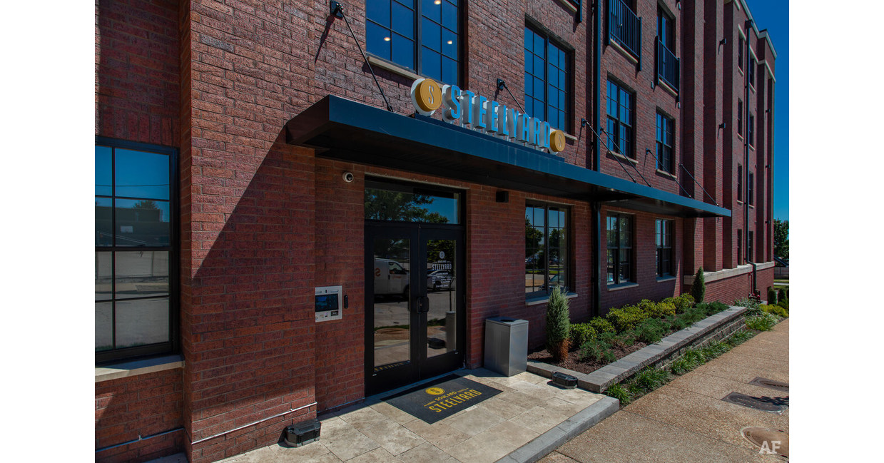 Hamilton Zanze Acquires Apartment Community in St. Louis