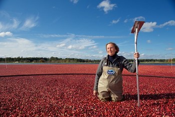 100% of Ocean Spray’s cranberries verified as sustainably grown using FSA, becoming the first fruit cooperative worldwide to achieve a 100% FSA verification.