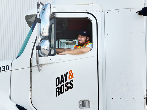 Day & Ross is piloting carbon emission reduction technology in its trucks. (CNW Group/Day & Ross Inc.)