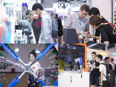 Visitors are visiting exhibits at Medtec China 2019