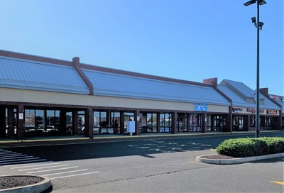 Dollar Tree has leased the former Children's Place store and an adjoining vacancy at Cross Keys Commons in Turnersville, where it will join Walmart, Ross, ULTA and other prominent tenants.