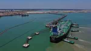 Sinopec nimmt Chinas größten Petrochemie-Hafen in Betrieb