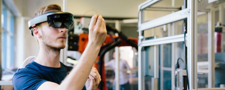 iBASEt partnership with Proceedix allows organizations to extend paperless work instructions and enterprise procedures with smart glasses and other Augmented Reality (AR) devices from the iBASEt digital operations suite.