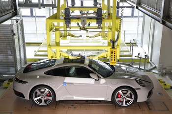 Behind the Scenes – seeing your Porsche in production.