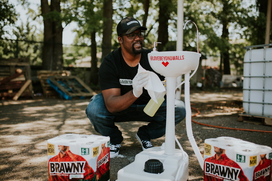 The Brawny® Brand Seeks Community Giants To Recognize And Support