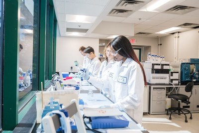 Laboratório da QPS em conformidade com boas práticas de laboratório e com certificação CLIA em Newark (Delaware, EUA).