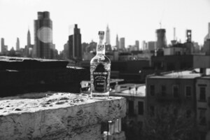 Barking Irons Spirits Launches New 80-Proof Applejack for Summer Benefitting NYC's EMS FDNY Help Fund