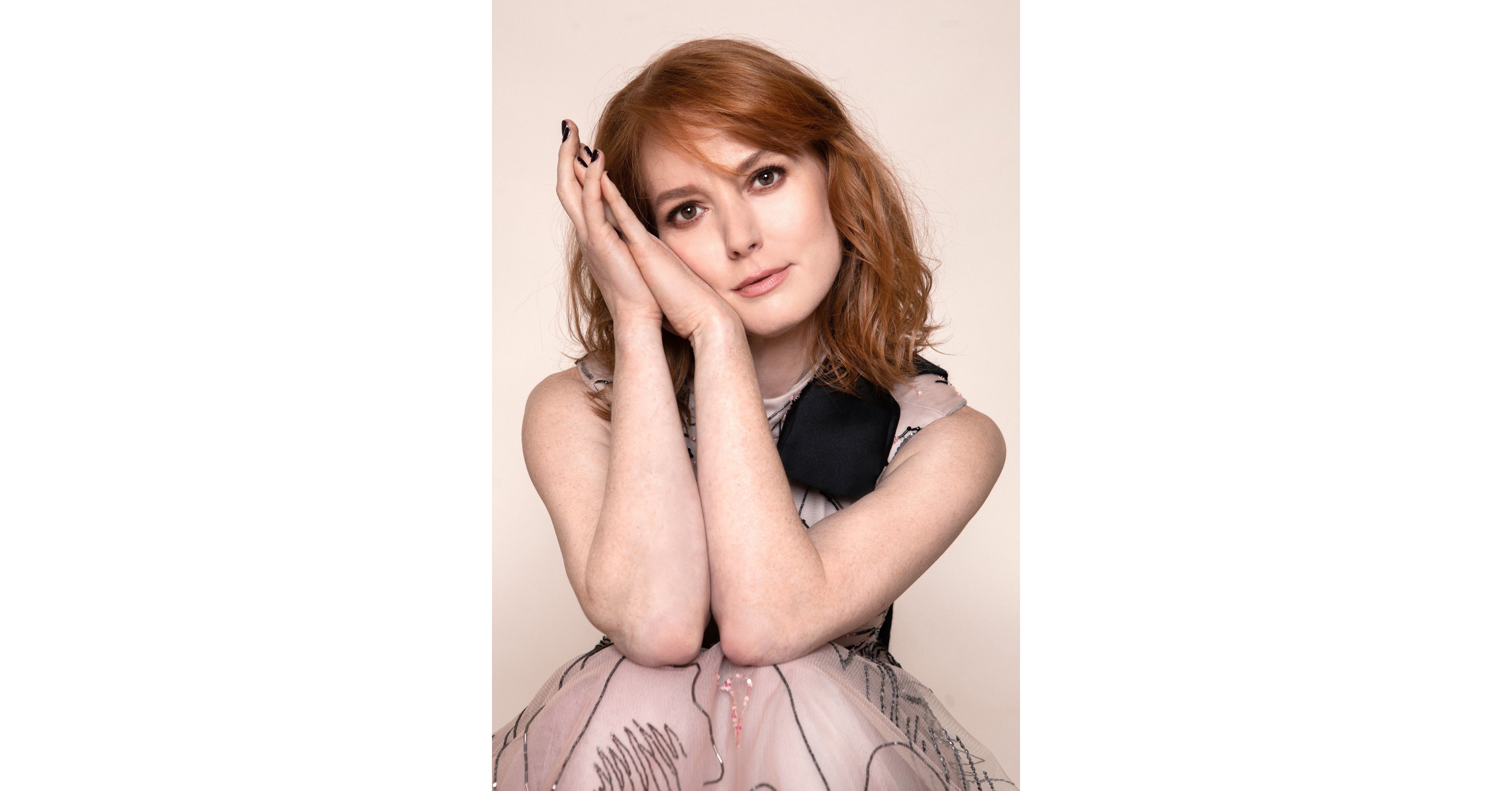 Highly Acclaimed Actor and Recording Artist, Alicia Witt, Pens Exclusive  Book Deal with Harper Horizon