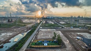 MOSSVILLE: When Great Trees Fall Premieres on PBS Reel South - Intimate Documentary Exposes Link Between Race and Environmental Injustice