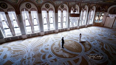 Fairmont Royal York’s Ballroom. Photo credit: Goody Cambay Wedding Films (CNW Group/Fairmont Royal York)