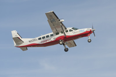 The world's largest all-electric aircraft flew for 30 minutes in Moses Lake, WA. The eCaravan is magnified by the magniX magni500, a 750-horsepower electric propulsion system. (PRNewsfoto/magniX)