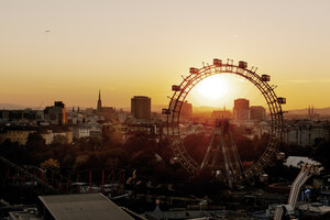 A Symbolic Moment: Vienna's Giant Ferris Wheel Is Turning Again Alongside the Wheels of Life and Business