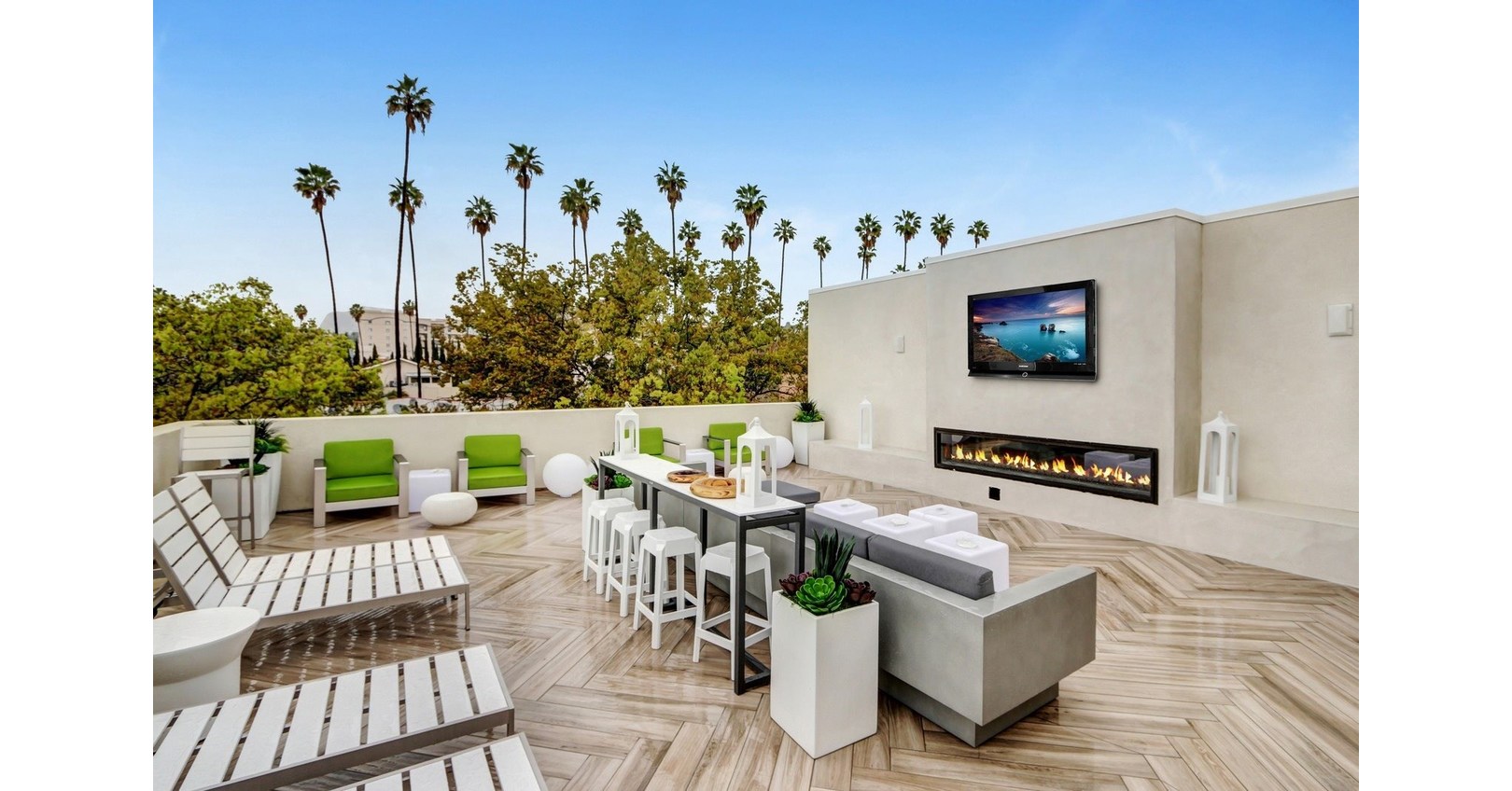 Los Angeles CuttingEdge Luxury Apartment Communities Select Management