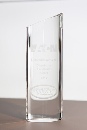Digi-Key Electronics Recognized with Distributor Excellence Award by Eaton