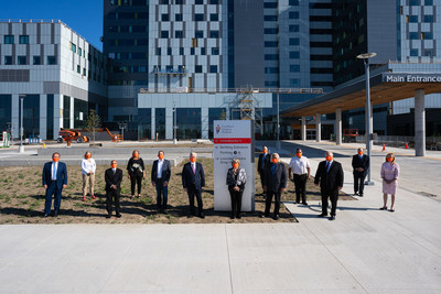 Premier Doug Ford, Deputy Premier and Health Minister Christine Elliott and the Cortellucci family joined Mackenzie Health leadership and other provincial and local dignitaries to unveil the name of the new Vaughan Hospital:  Cortellucci Vaughan Hospital. The hospital will add much needed capacity to the health system and double access to care for the community when it opens in early 2021. (CNW Group/Mackenzie Health)