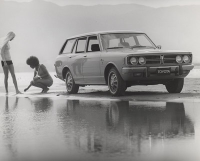 1973 Corona Wagon (Groupe CNW/Toyota Canada Inc.)