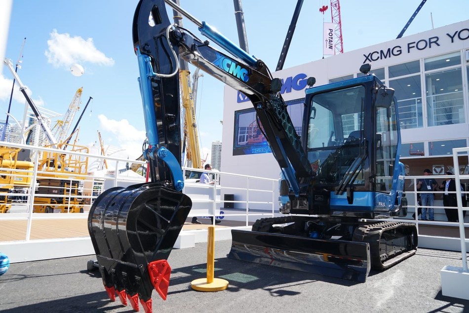 XCMG Celebrates Partnership Achievements with Industry Partners on International Day& of& Cooperatives.