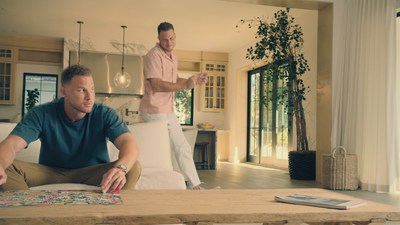 The music video set to a rendition of Lovin’ Spoonful’s song Daydream, reimagined by M. Ward, encourages people to slip into a daydreaming mindset from home this summer, starring everyday people along with Eva Longoria, Liev Scheiber & Blake Griffin.