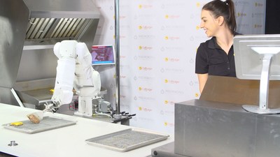 Flippy is the world’s first AI powered robot kitchen assistant (PRNewsfoto/Miso Robotics)