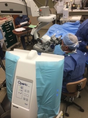 Dr. Robert Osher, Cincinnati Eye Institute using Operio Mobile during cataract surgery. "I would not perform surgery without it."