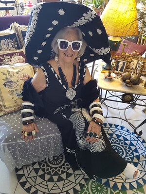 Conheça a vovó fashionista de quase 80 anos brasileira, que faz sucesso internacionalmente