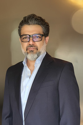 Vineet Dhawan, CEO of dcafé digital Inc