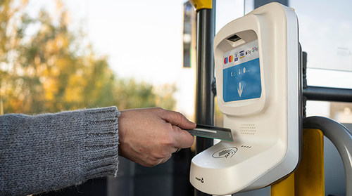 Conduent Transportation enable contactless payment (cEMV) on board De Lijn vehicles (PRNewsfoto/Conduent Transportation)