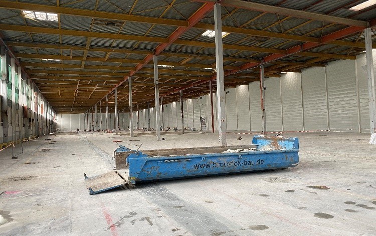 Unable to view the image, Please provide a valid URL.