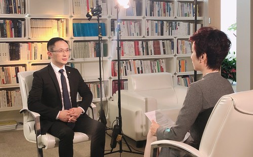 Le président de la TCSA, Adkins Zheng, a été invité à être interviewé pour l’émission « Elite Converge » de Phœnix TV.