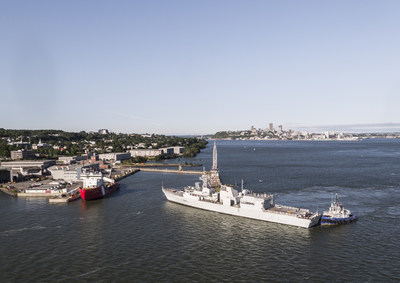 Chantier Davie marque l'histoire avec le retour des frgates de la Marine royale canadienne. (Groupe CNW/Chantier Davie Canada Inc.)