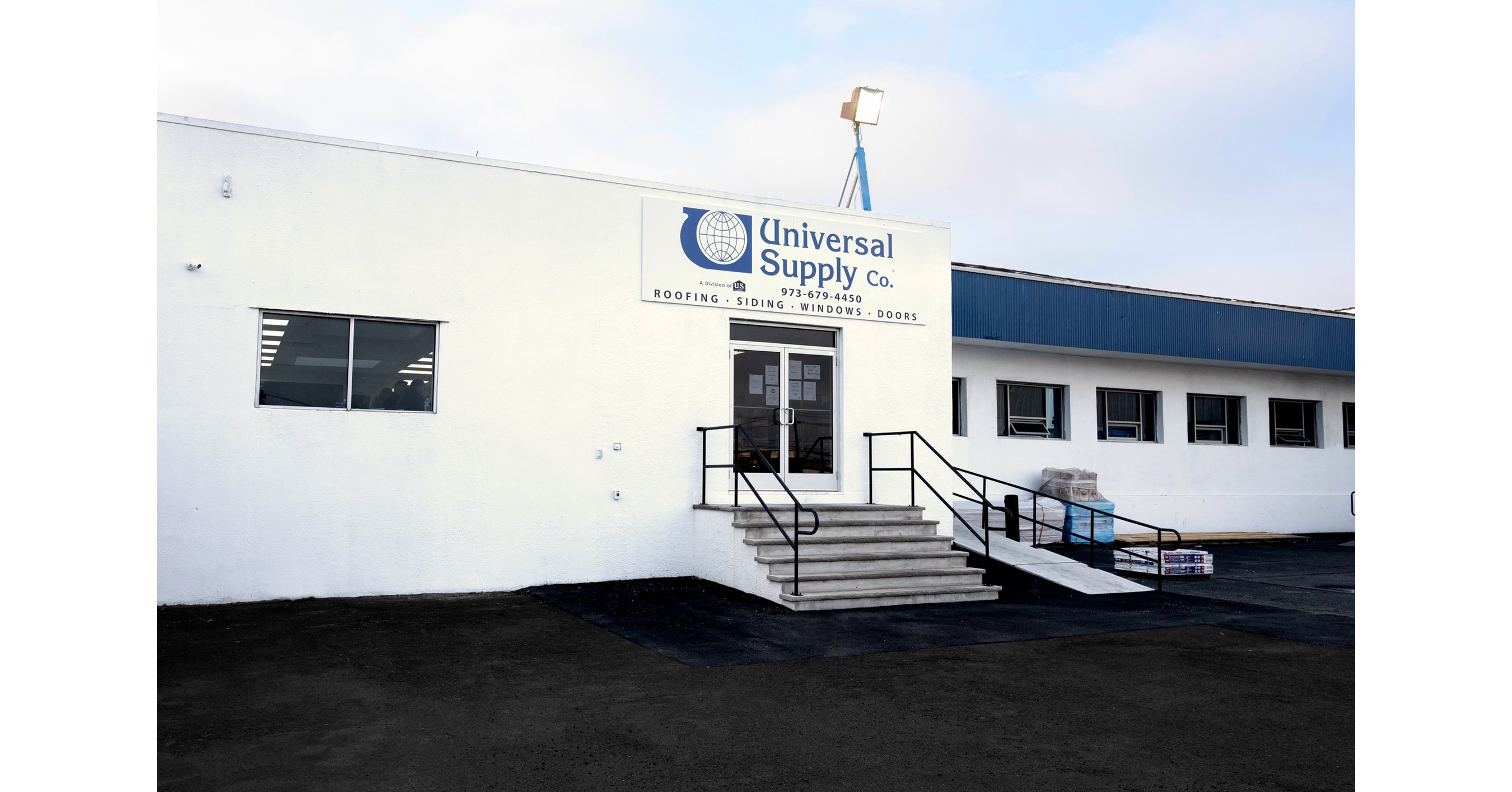 US LBM Expands With New Universal Supply Newark Roofing And Siding Location