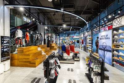 Foot Locker celebrates youth and sneaker culture in Singapore with new store opening 
