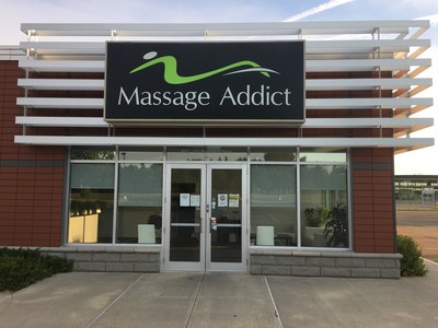 Massage Addict location in Edmonton where James Stainton and Guide Dog Mollie go to work (CNW Group/Massage Addict)